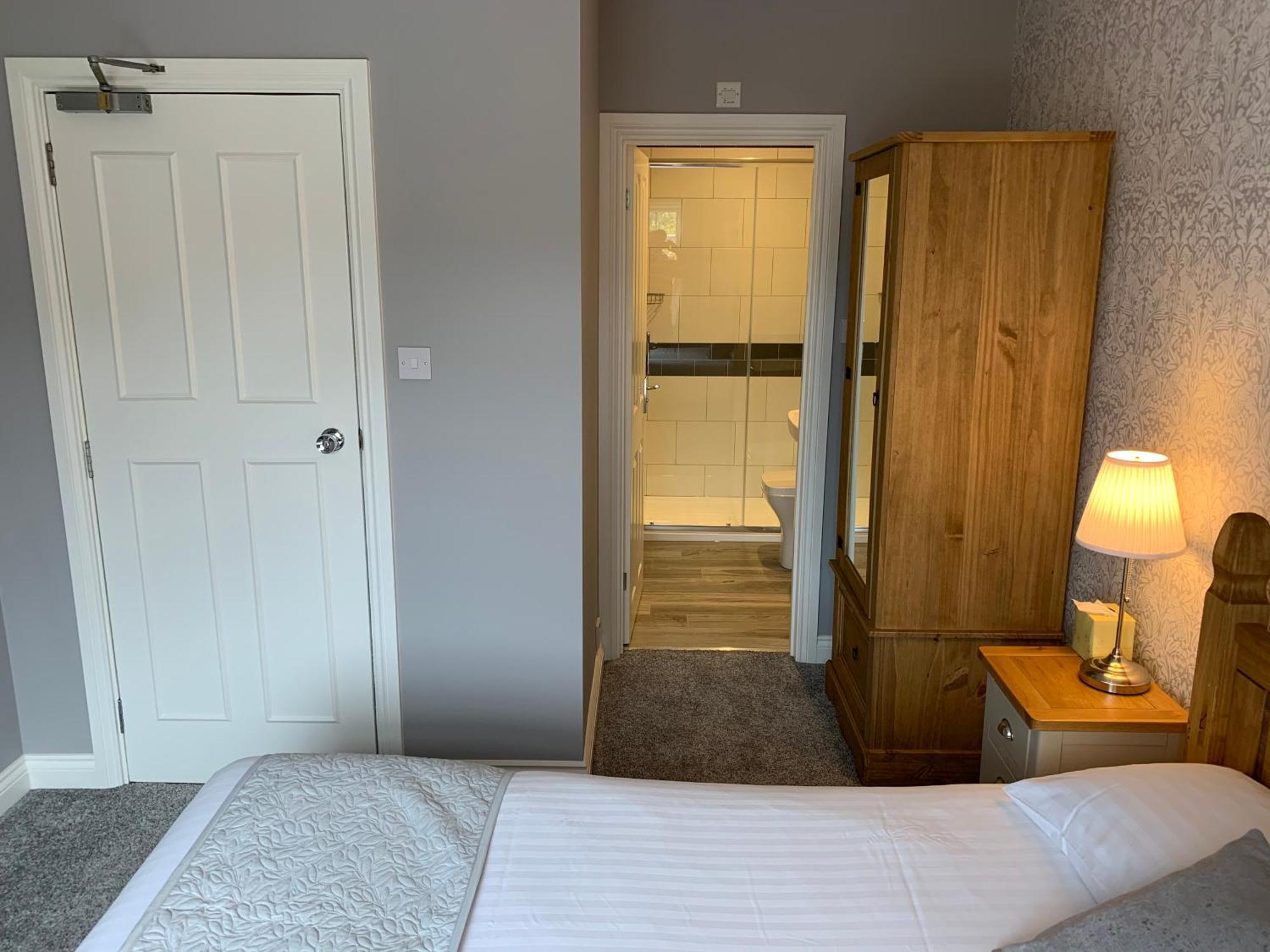 Hensleigh House Bed & Breakfast Чармут Стая снимка